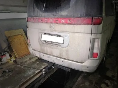 Фаркоп тип шара E для Nissan Elgrand 2002-2012 (NElg02-10E)