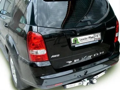 Фаркоп тип шара F с нерж. накладкой для SsangYong Kyron 2007-2015, Rexton 2001-2012 (S205-F(N))