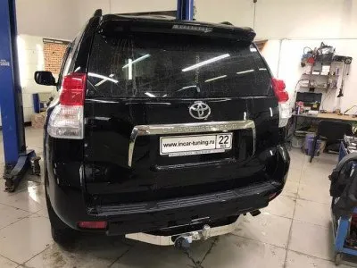 Фаркоп тип шара F с нерж. накладкой для Toyota Land Cruiser Prado 2002-2025 / Lexus GX 2002-2009 (Y-13aN)