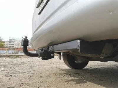 Фаркоп тип шара A для Honda Stepwgn 2001-2005 (HSte01-05A)