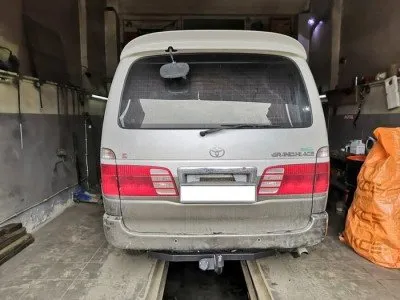 Фаркоп тип шара A для Toyota Granvia 1995-2002, Grand Hiace 1999-2002 (TGra95-02A)