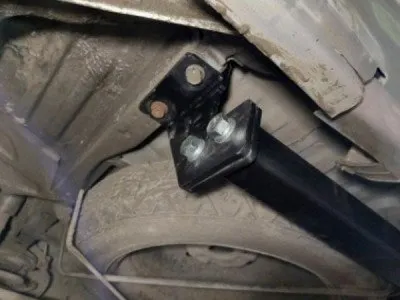 Фаркоп тип шара A для Toyota Estima 2000-2006, Alphard 2002-2008 (KrzS3)
