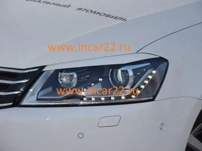 Реснички на фары под покраску для Volkswagen Passat 2010-2015 (13450010101)