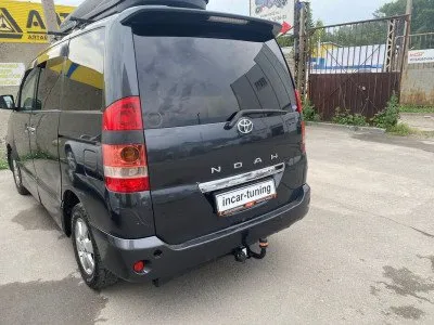 Фаркоп 4WD тип шара A для Toyota Voxy 2001-2007, Noah 2001-2007 (TVox4WD01-07)