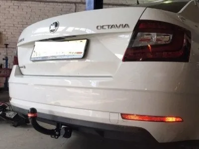 Фаркоп тип шара A для Skoda Octavia 2004-2025 (1918-ANP)