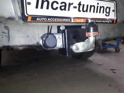 Фаркоп тип шара F для Toyota Hilux 2004-2015 (T114-F)